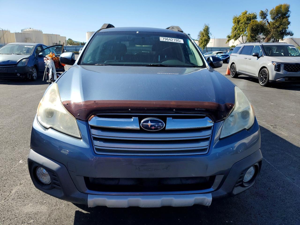 2013 Subaru Outback 2.5I Limited - Image 5