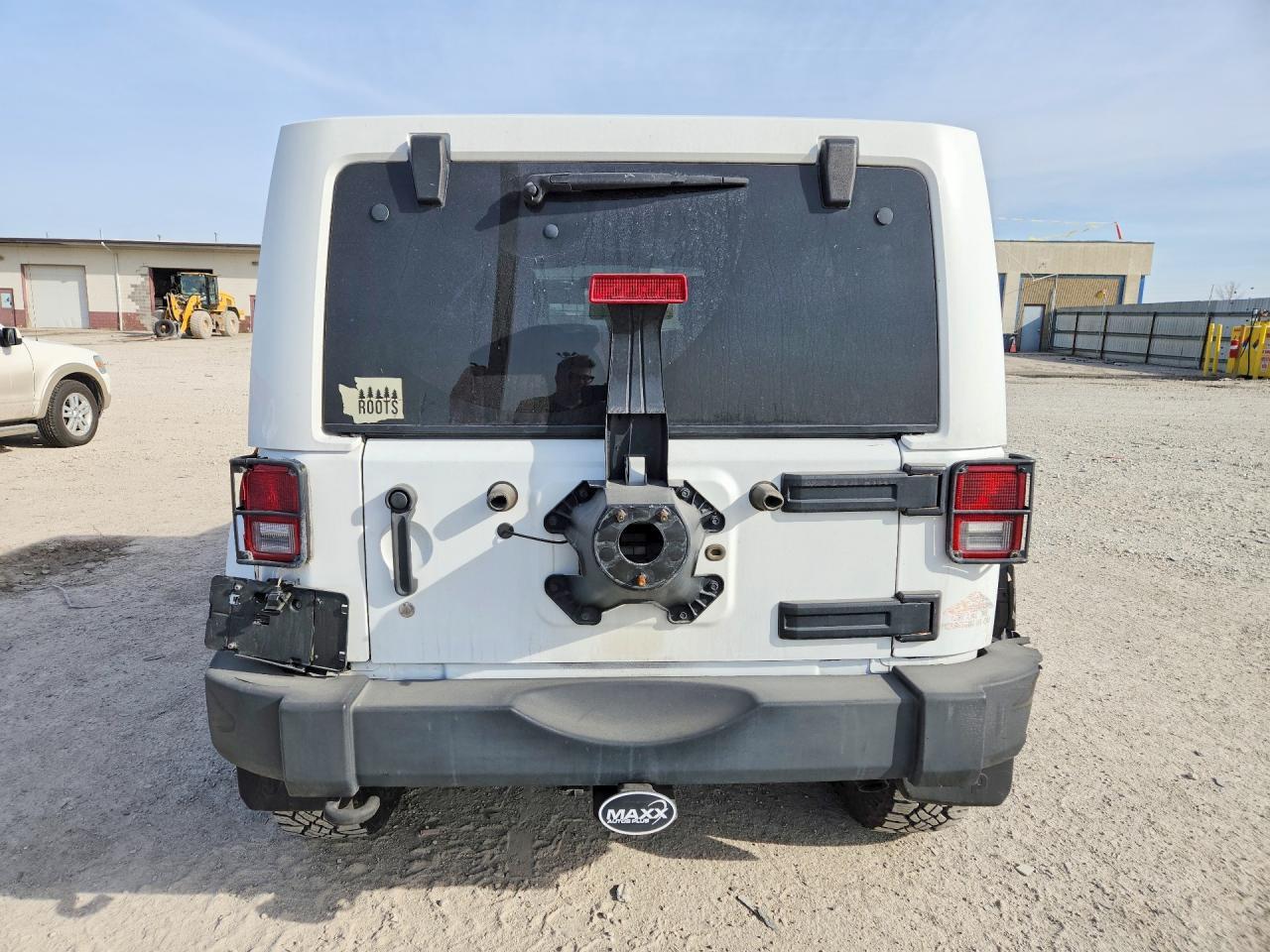 2012 Jeep Wrangler Unlimited Sahara - Фото 6