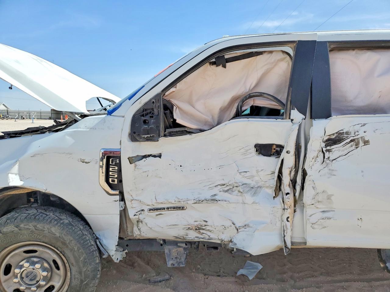2022 Ford F250 Super Duty - Image 7