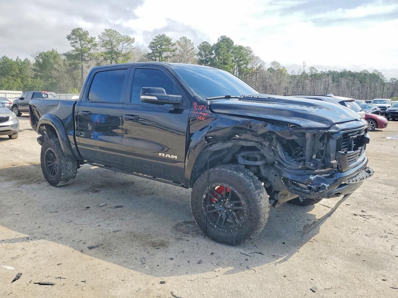 2022 Ram 1500 Laramie - Фото 4