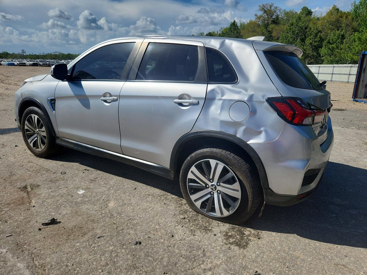 2021 Mitsubishi Outlander Sport Es - Фото 2