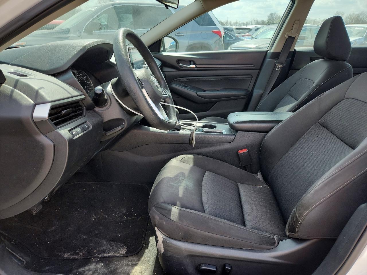2020 Nissan Altima S - Фото 7