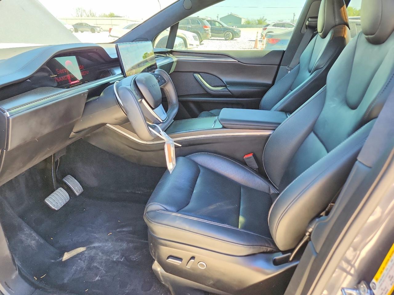 2022 Tesla Model X - Image 7