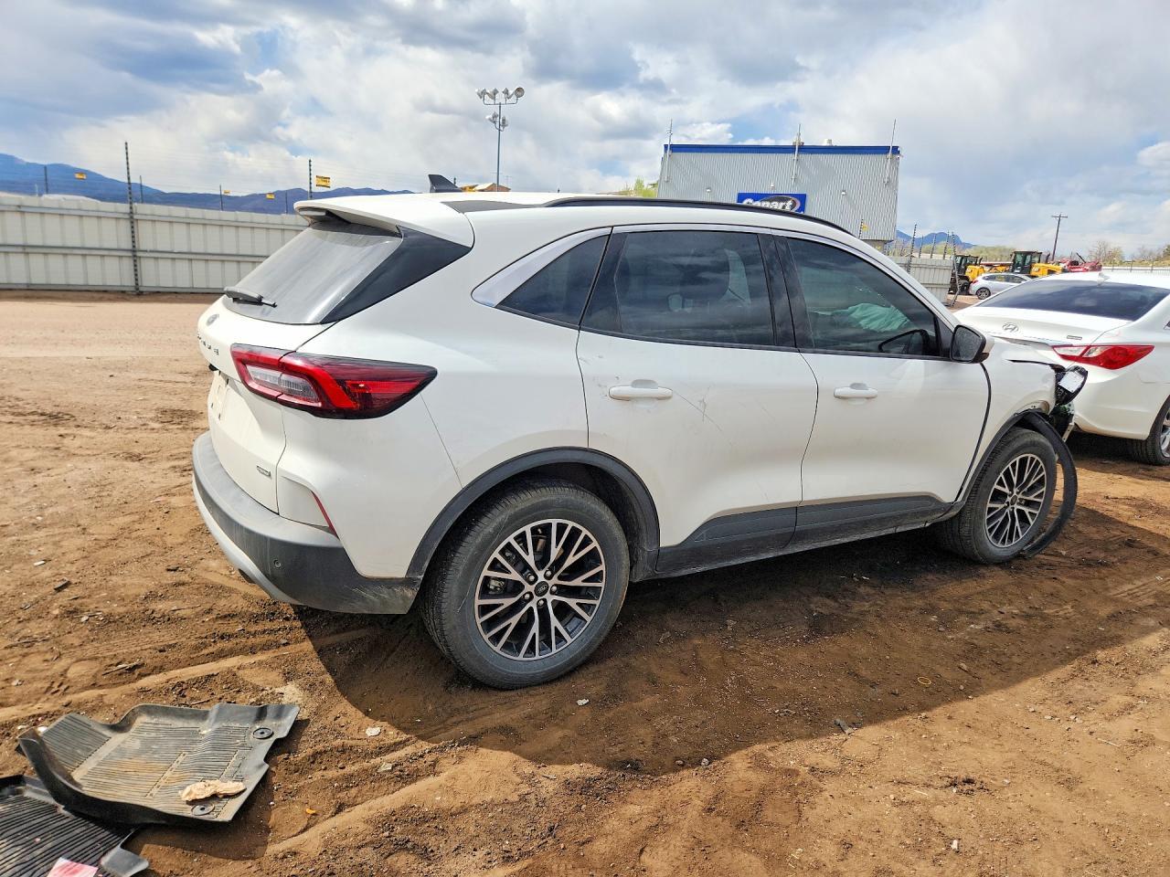 2024 Ford Escape - Фото 3
