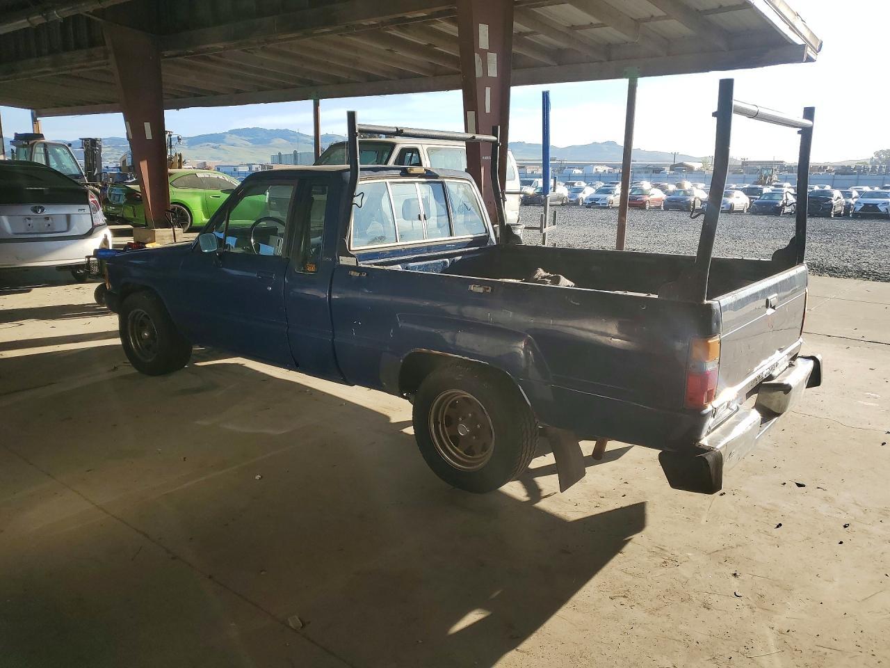 1985 Toyota Pickup Sr5 - Фото 2