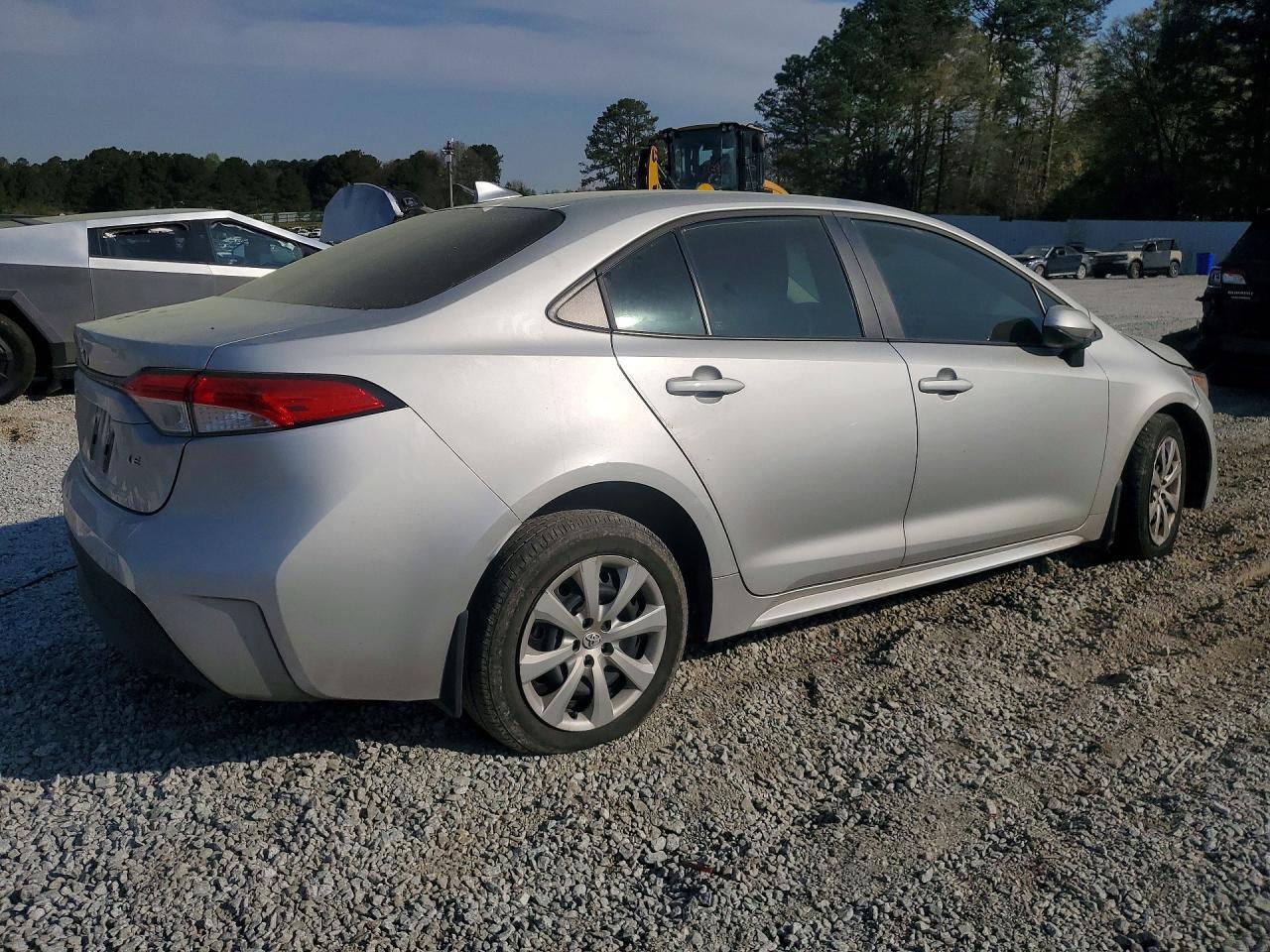 2025 Toyota Corolla Le - Image 3
