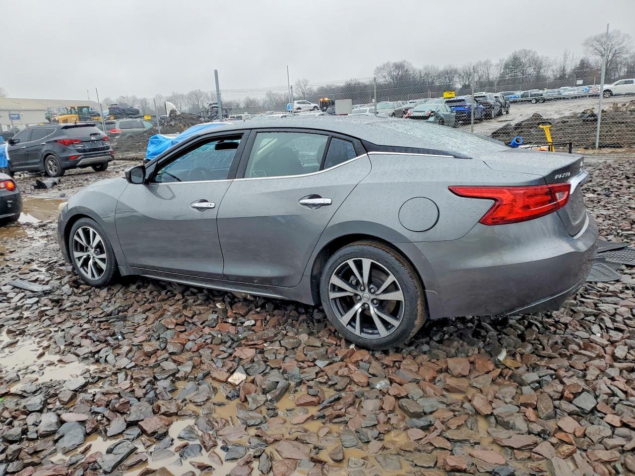 2017 Nissan Maxima 3.5 S - Фото 2