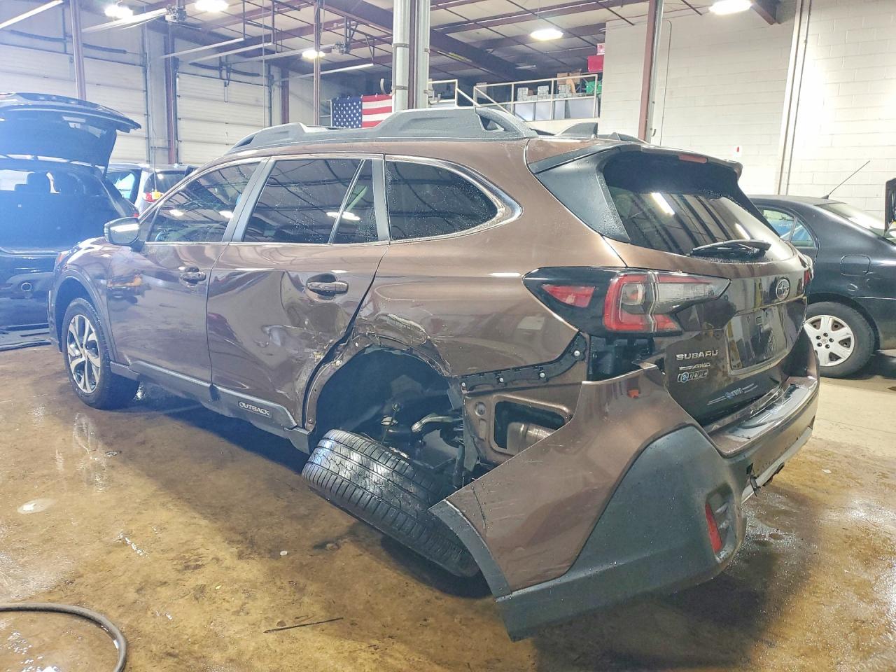 2022 Subaru Outback Limited - Image 2