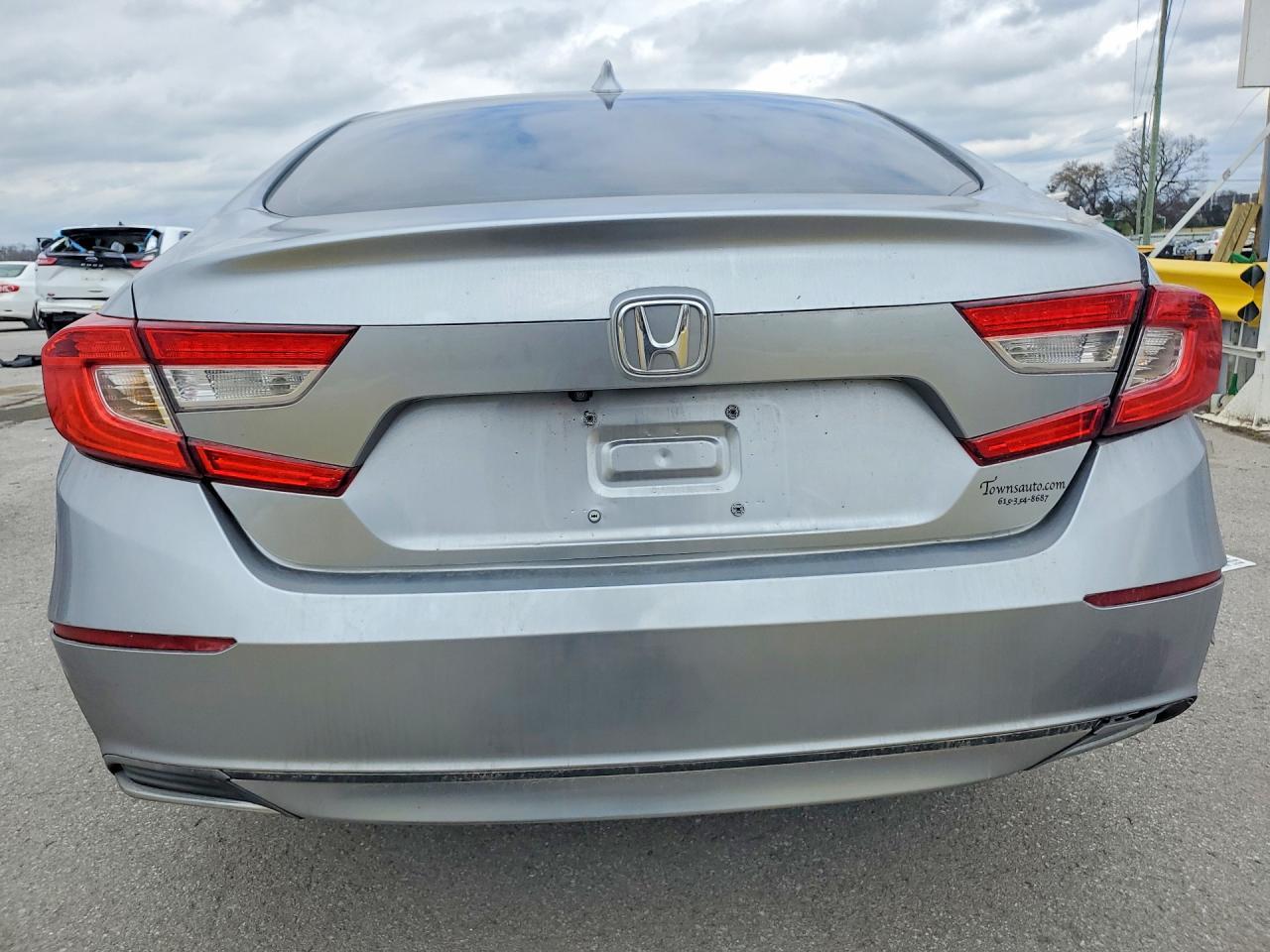2018 Honda Accord Lx - Фото 6