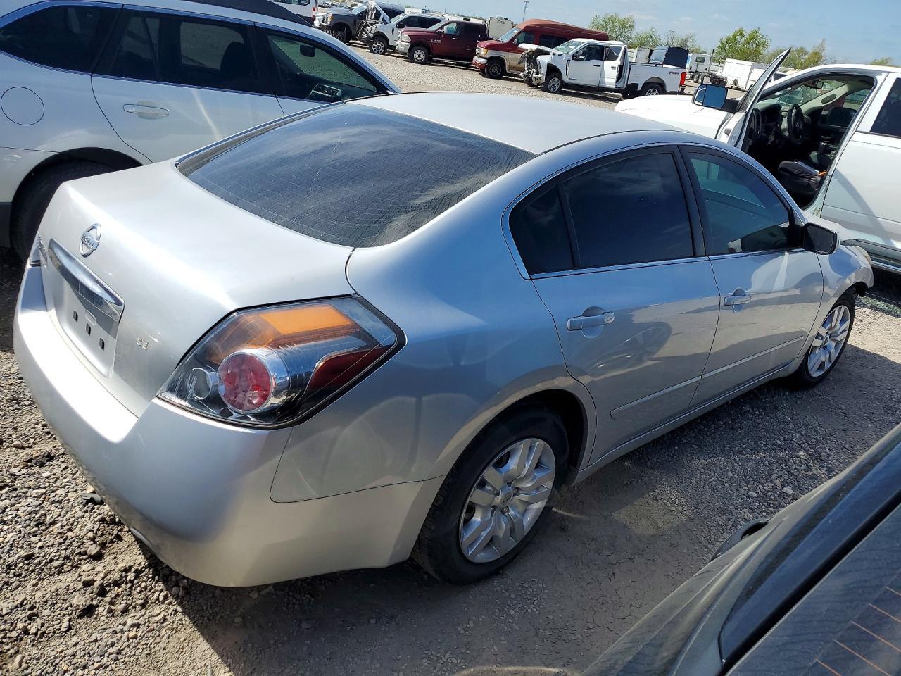 2012 Nissan Altima Base - Фото 3