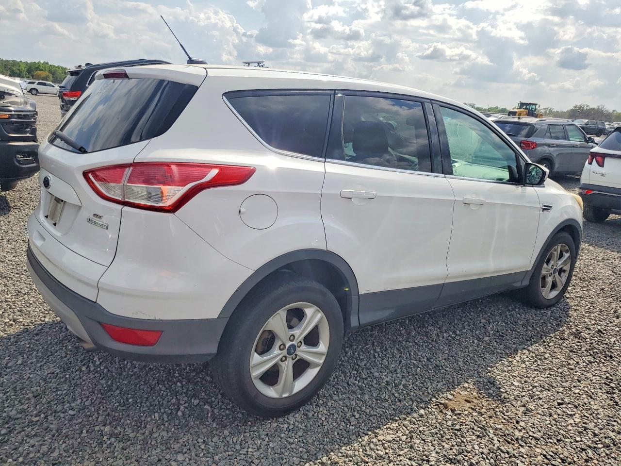 2014 Ford Escape Se - Фото 3