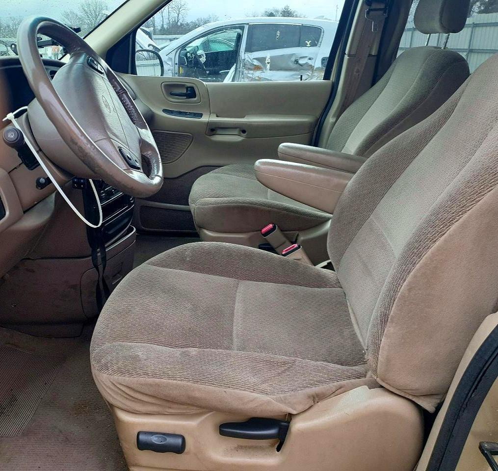 2000 Ford Windstar Se - Image 7
