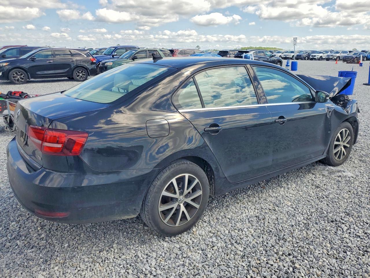 2017 Volkswagen Jetta Se - Фото 3