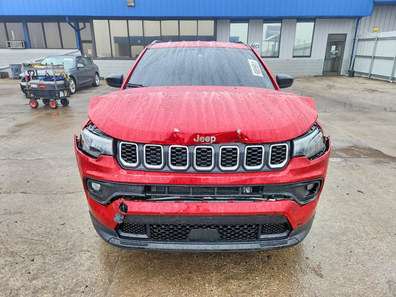 2024 Jeep Compass Latitude - Image 5