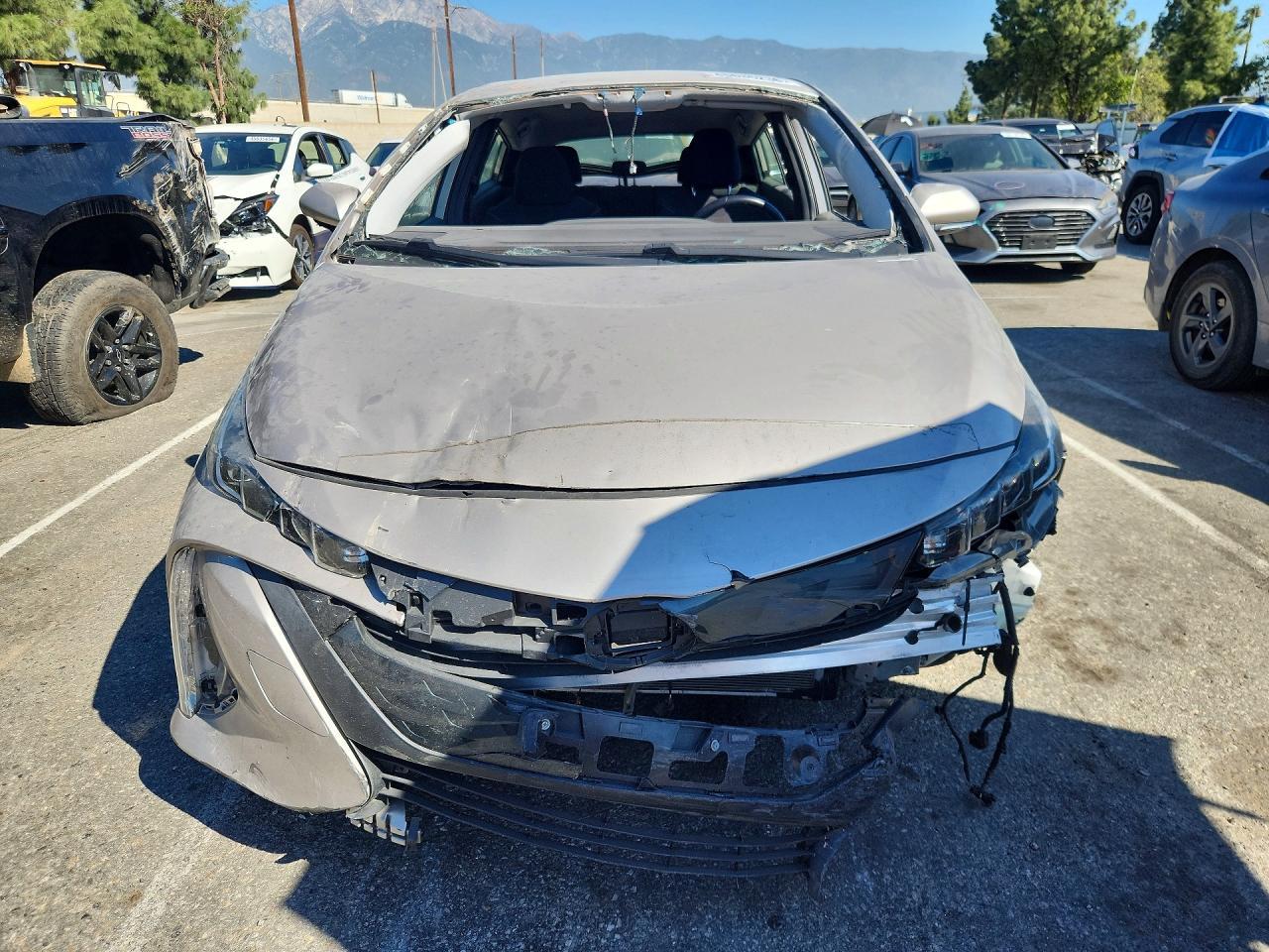 2021 Toyota Prius Prime Le - Image 5