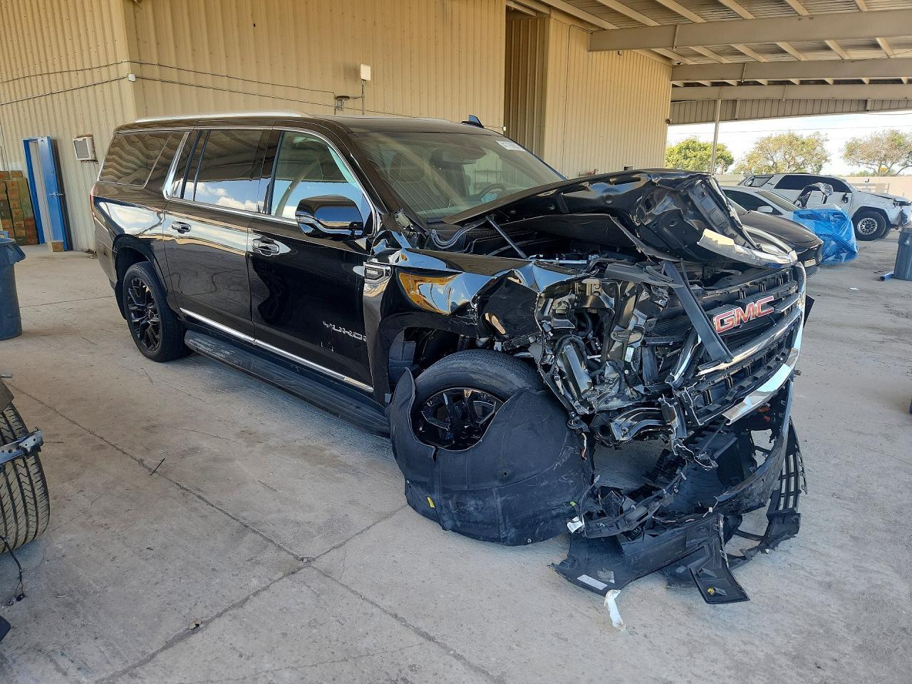 2023 GMC Yukon Xl K1500 Slt - Image 4