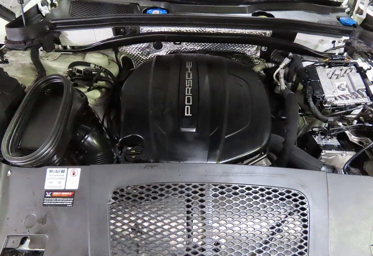 2019 Porsche Macan - Image 7