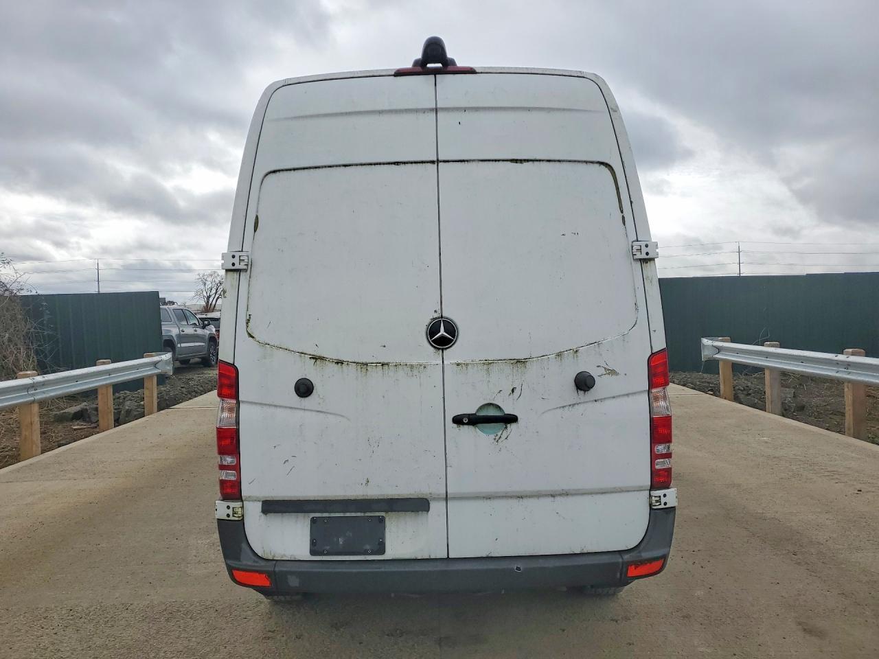 2017 Mercedes Benz Sprinter 2500 Utility / Service Van - Фото 6