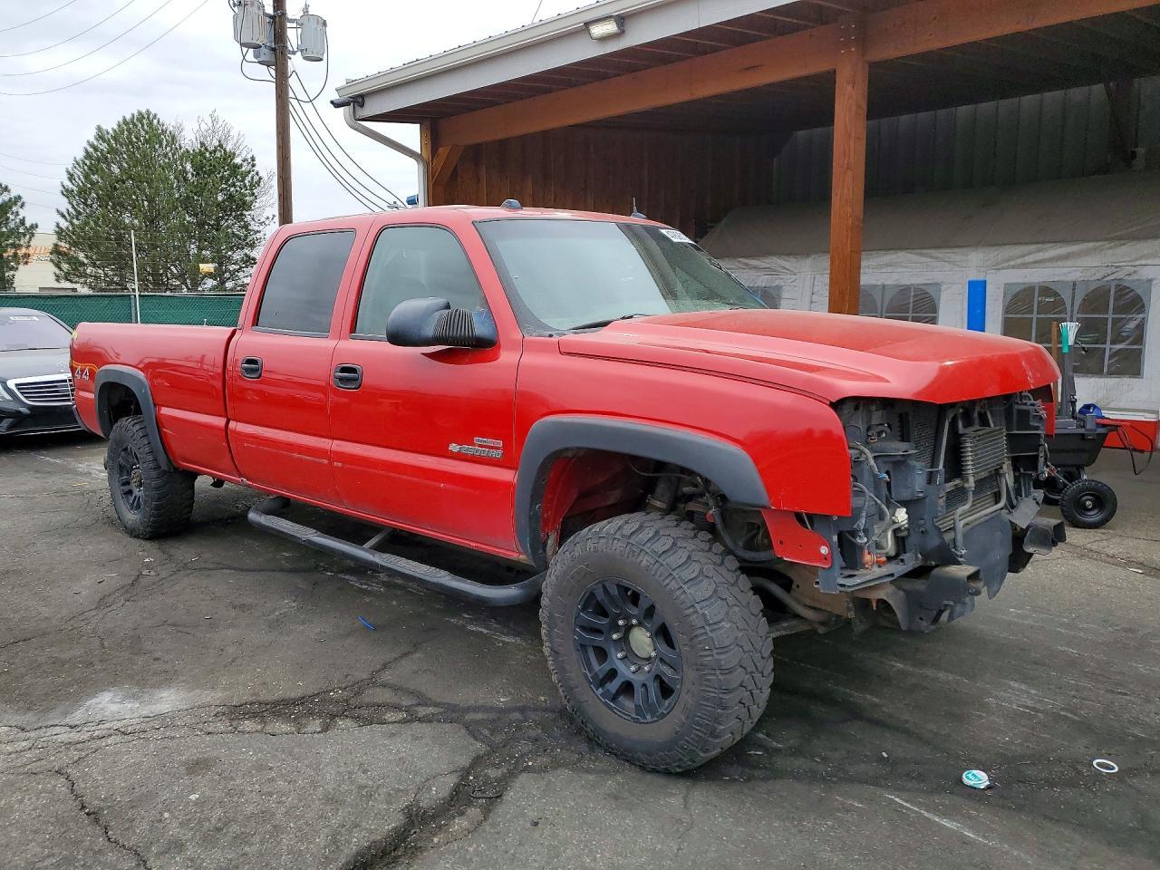 2005 Chevrolet Silverado K2500 Heavy Duty - Image 4