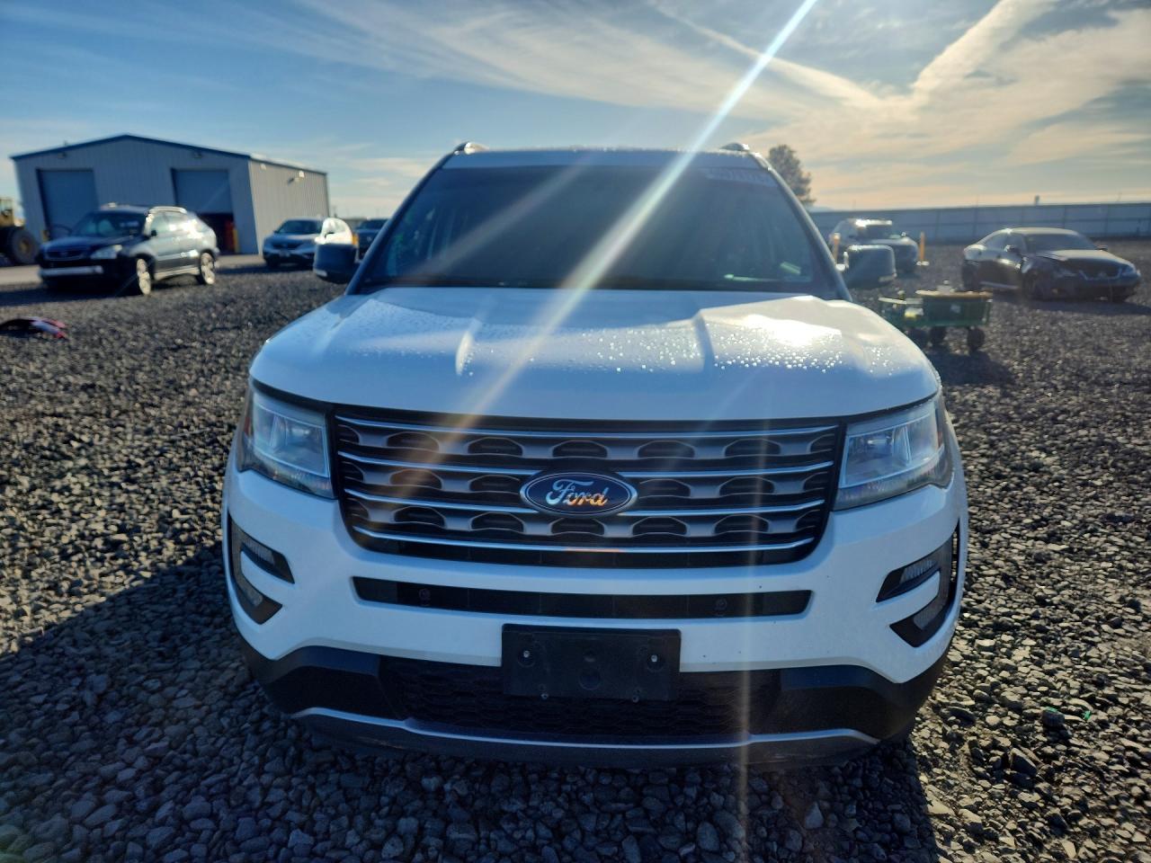 2017 Ford Explorer Xlt - Image 5