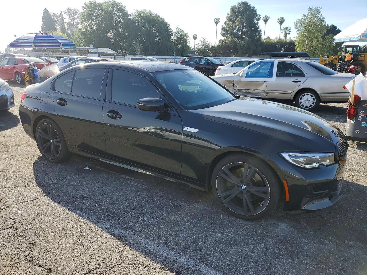 2022 BMW 330I - Image 4