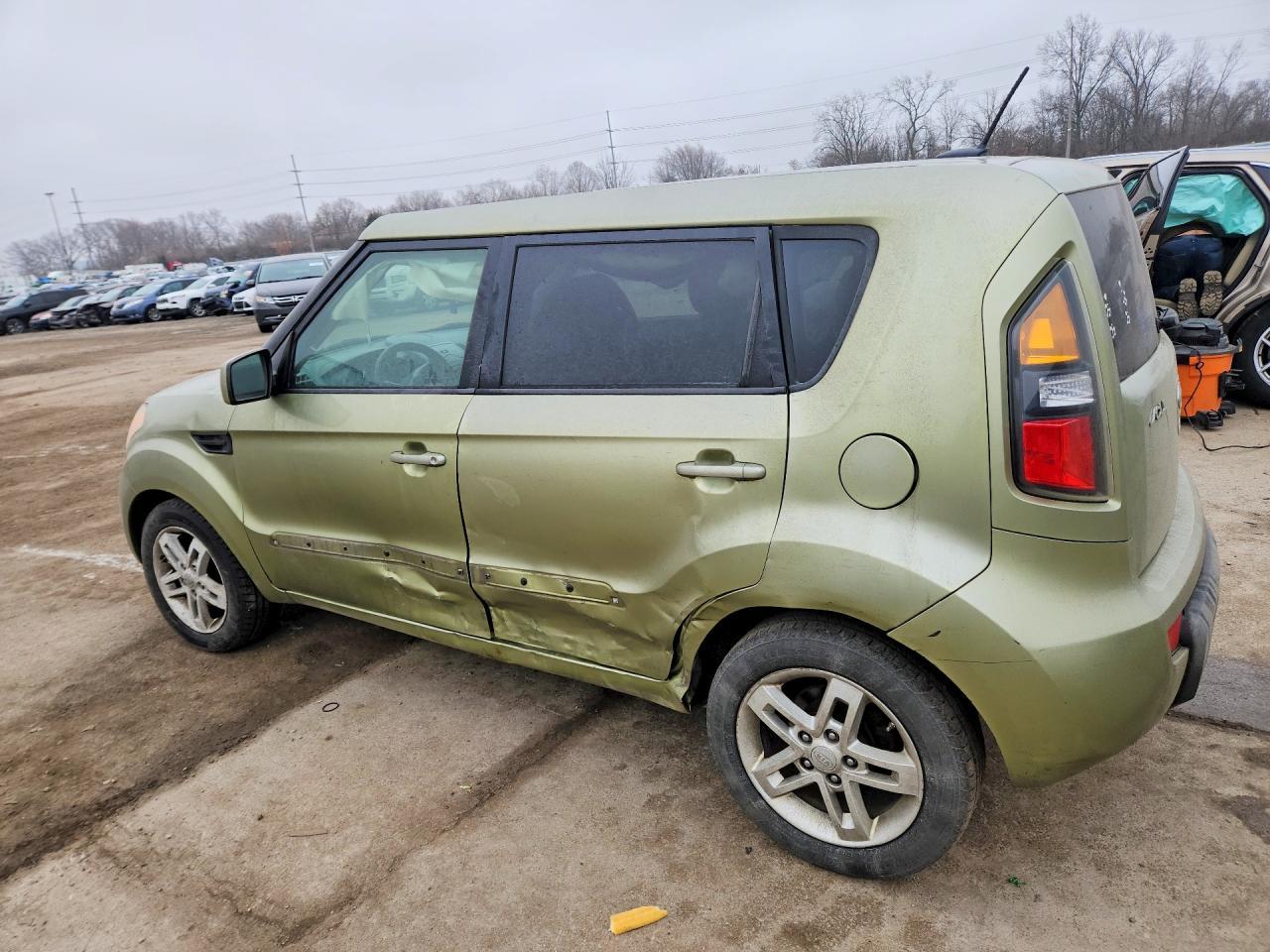 2011 Kia Soul + - Image 2