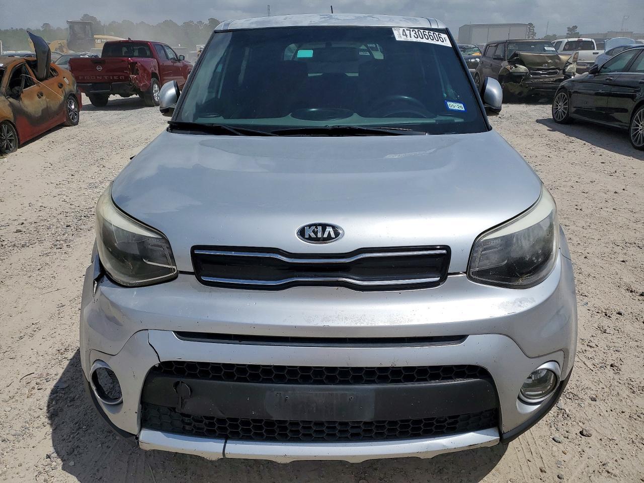 2017 Kia Soul + - Image 5