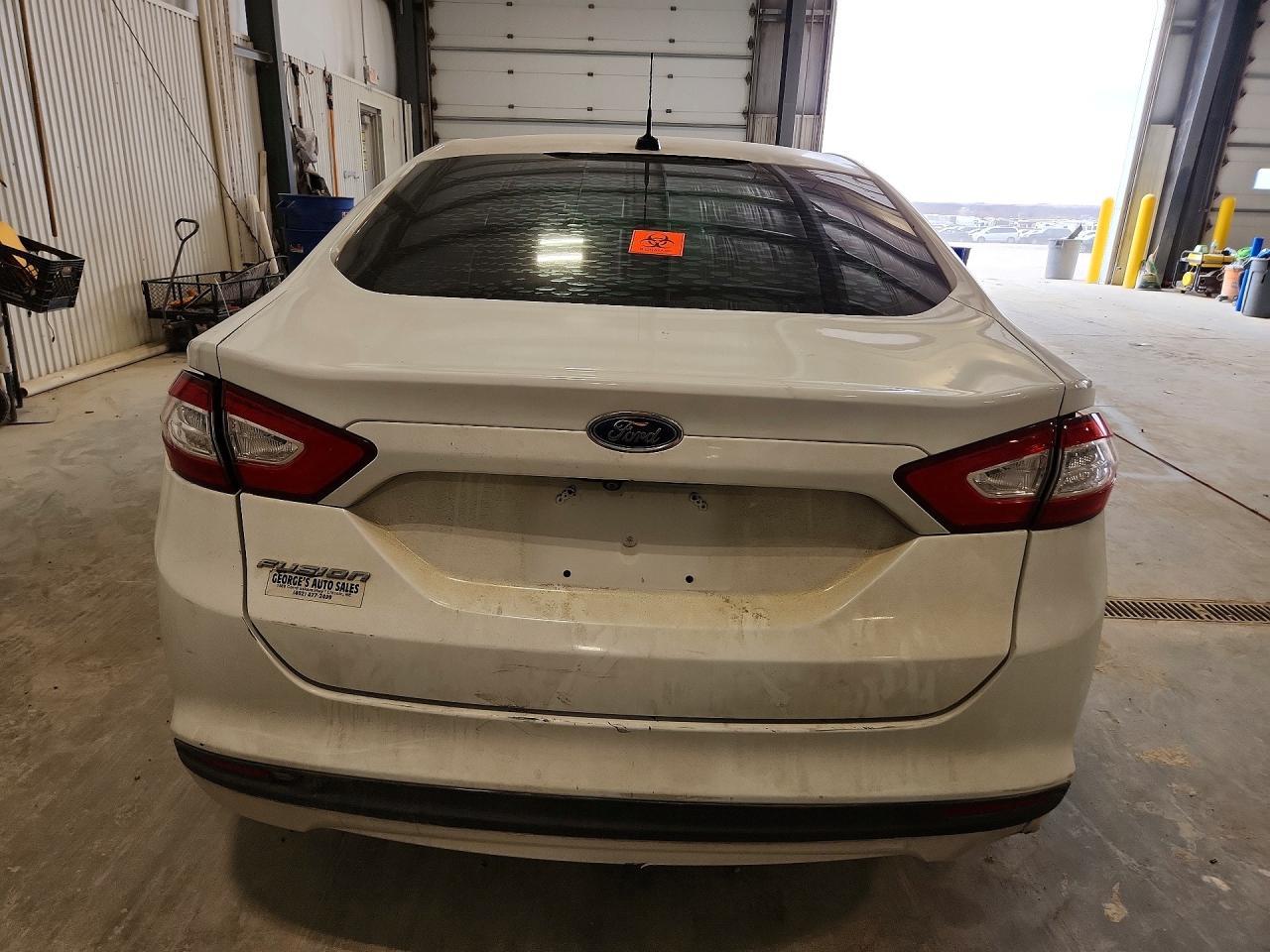 2016 Ford Fusion S - Фото 6