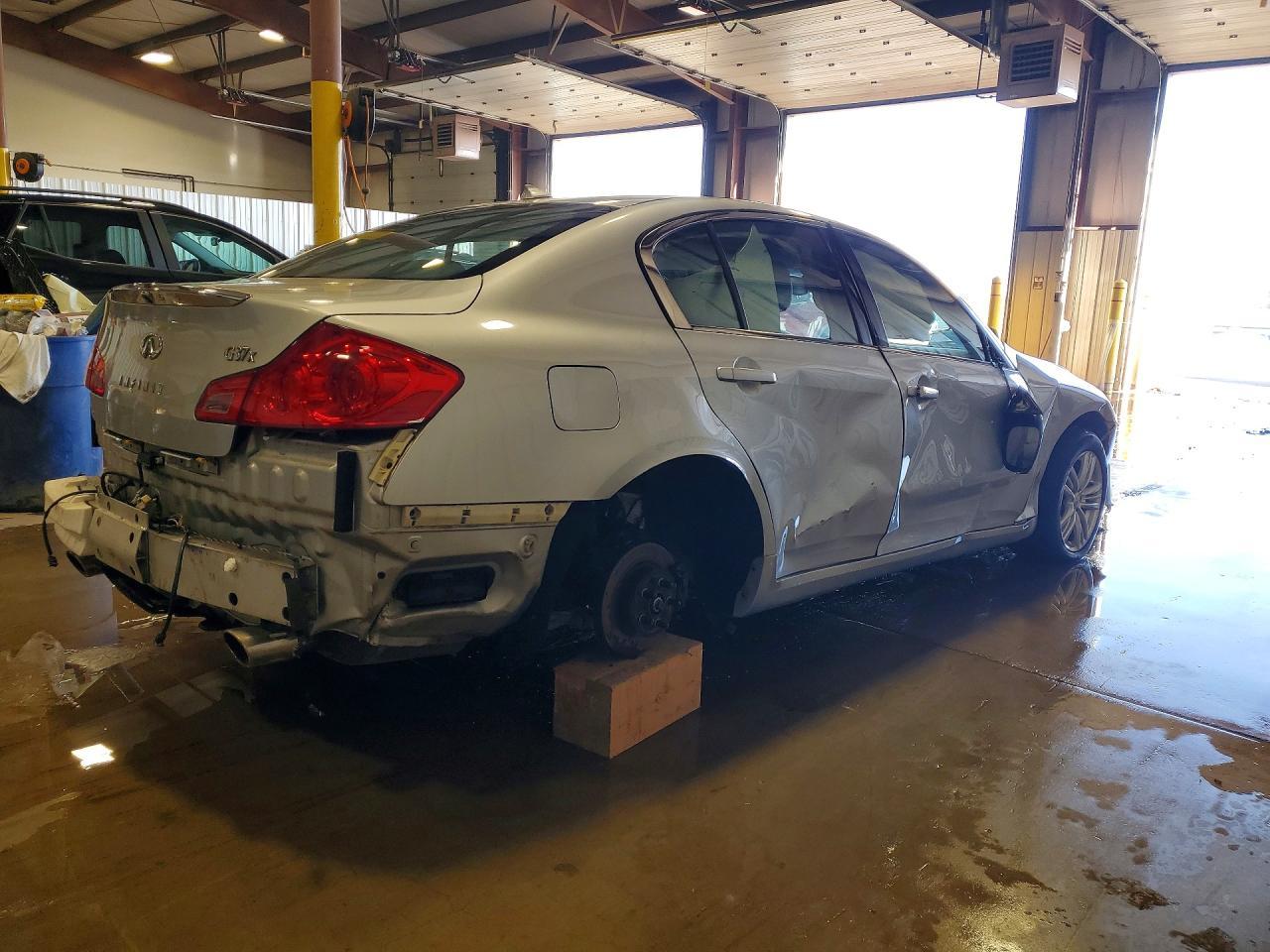 2012 Infiniti G37 - Фото 3