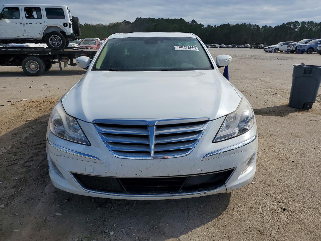 2013 Hyundai Genesis 3.8L - Фото 5