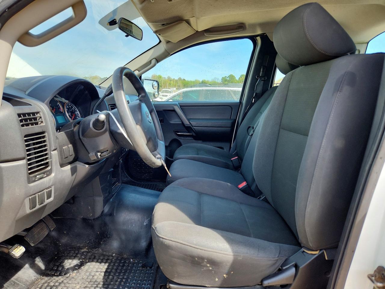 2012 Nissan Titan S - Фото 7