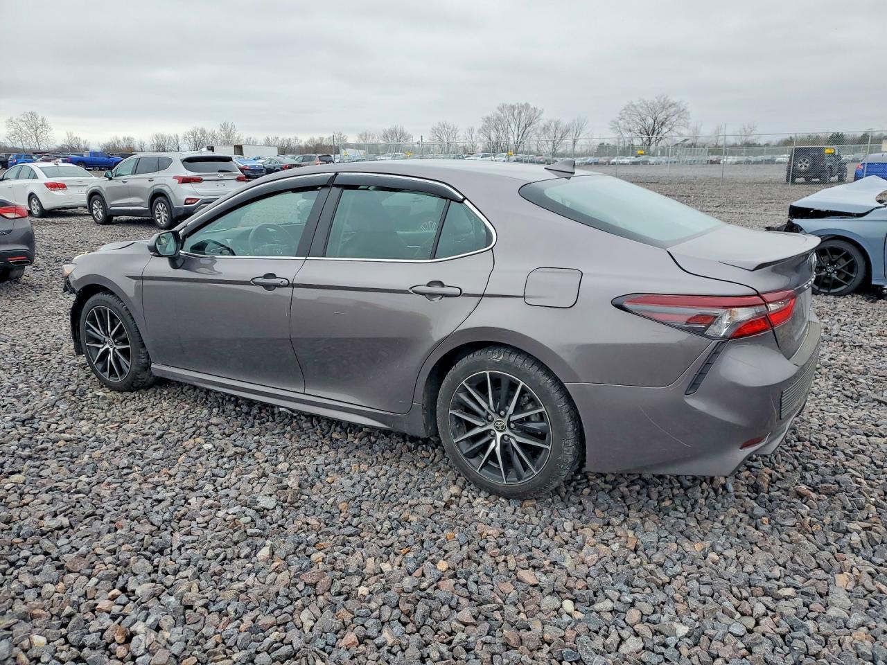 2023 Toyota Camry Se - Фото 2