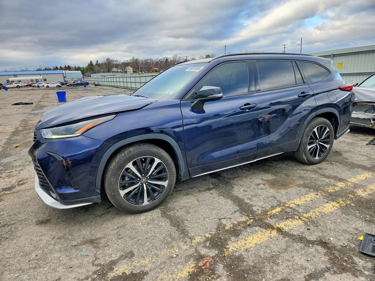 2022 Toyota Highlander Xse