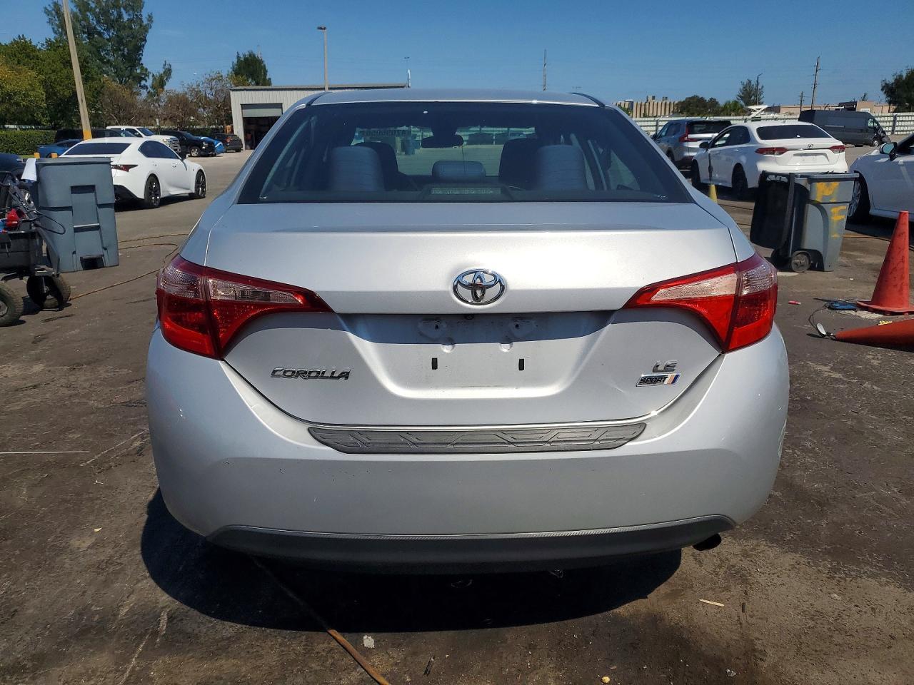 2017 Toyota Corolla Le - Фото 6