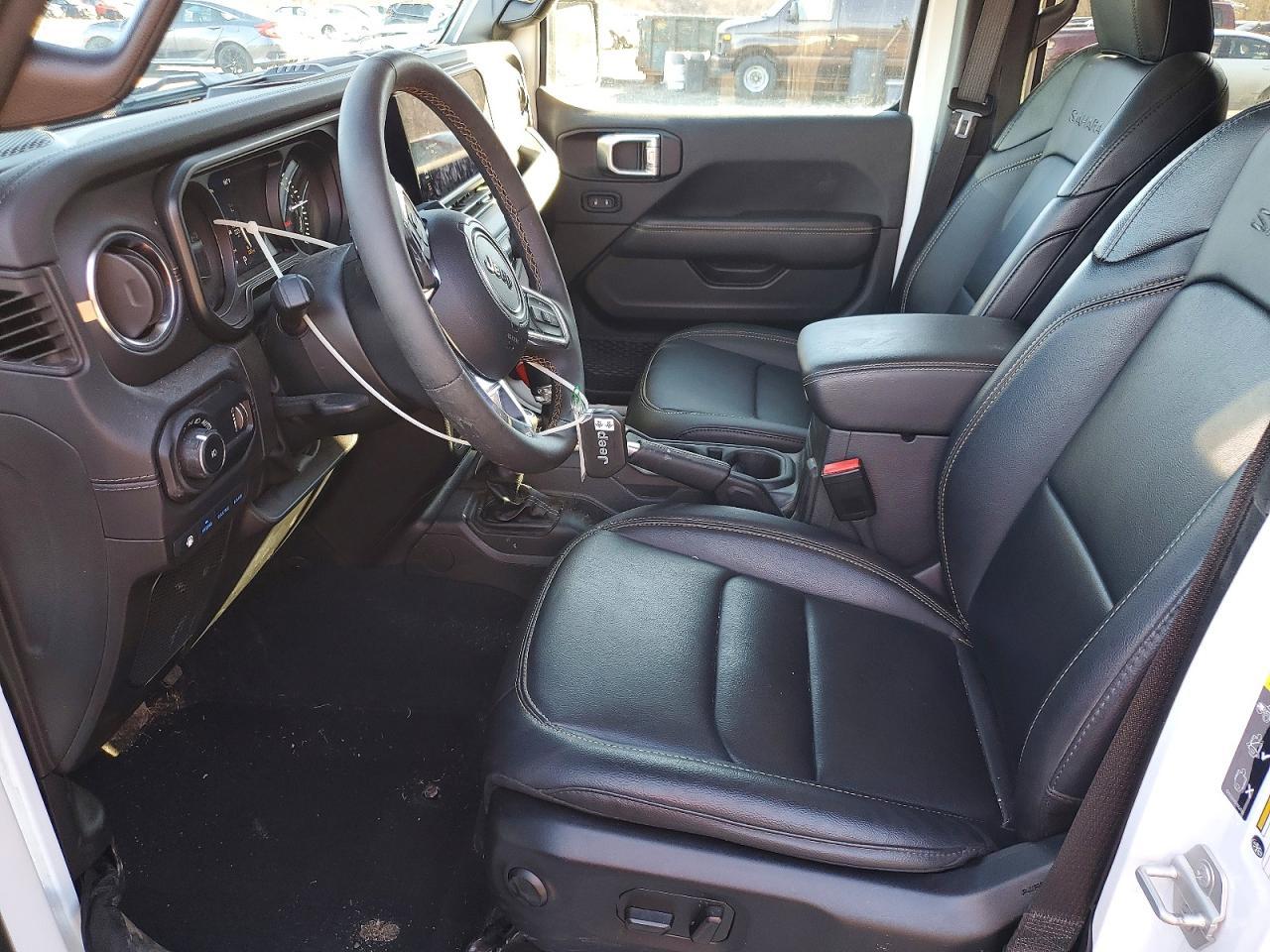2024 Jeep Wrangler Sahara 4Xe - Фото 7