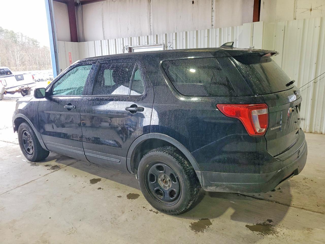 2018 Ford Explorer Police Interceptor - Image 2