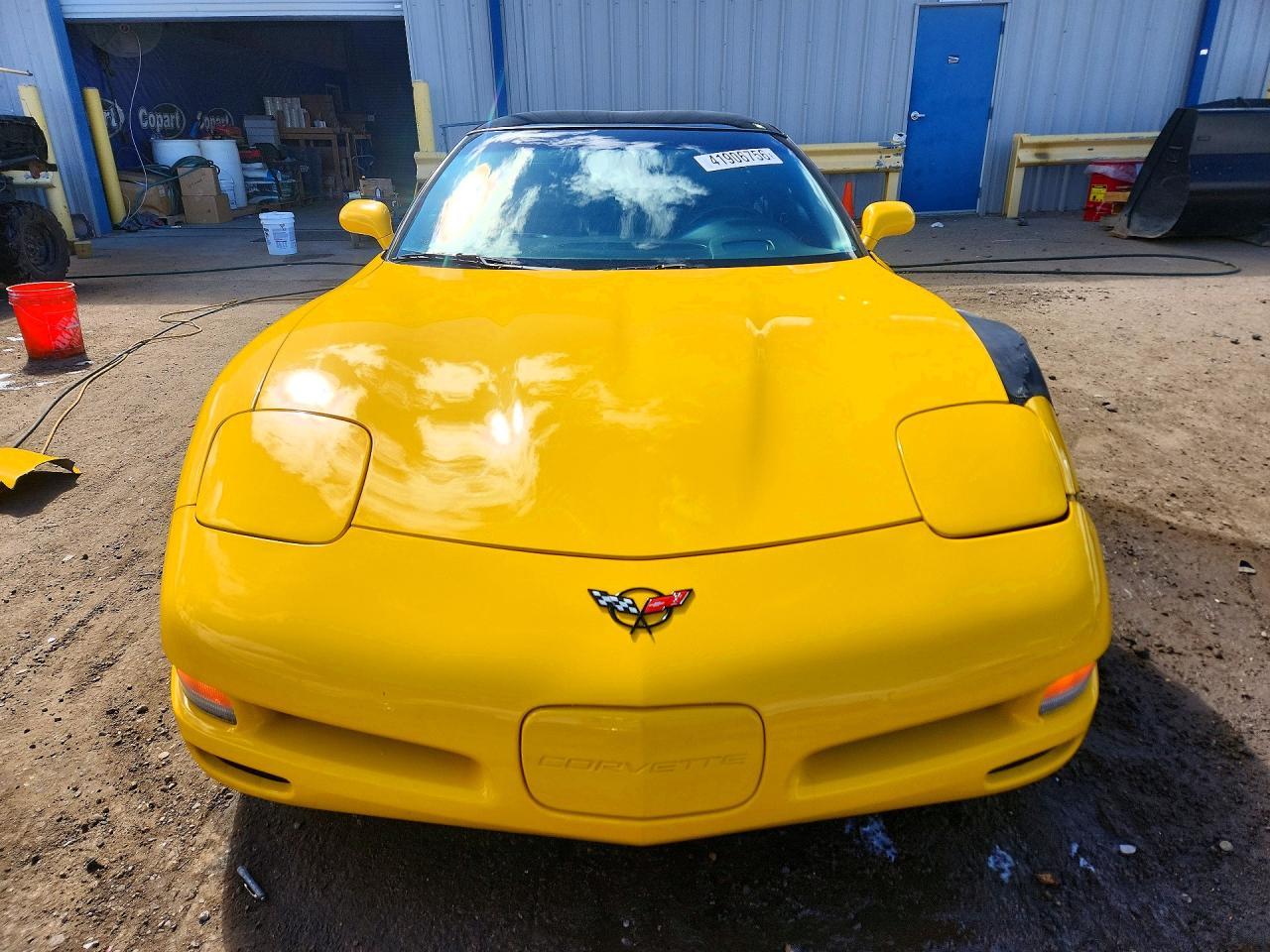 2004 Chevrolet Corvette - Фото 5