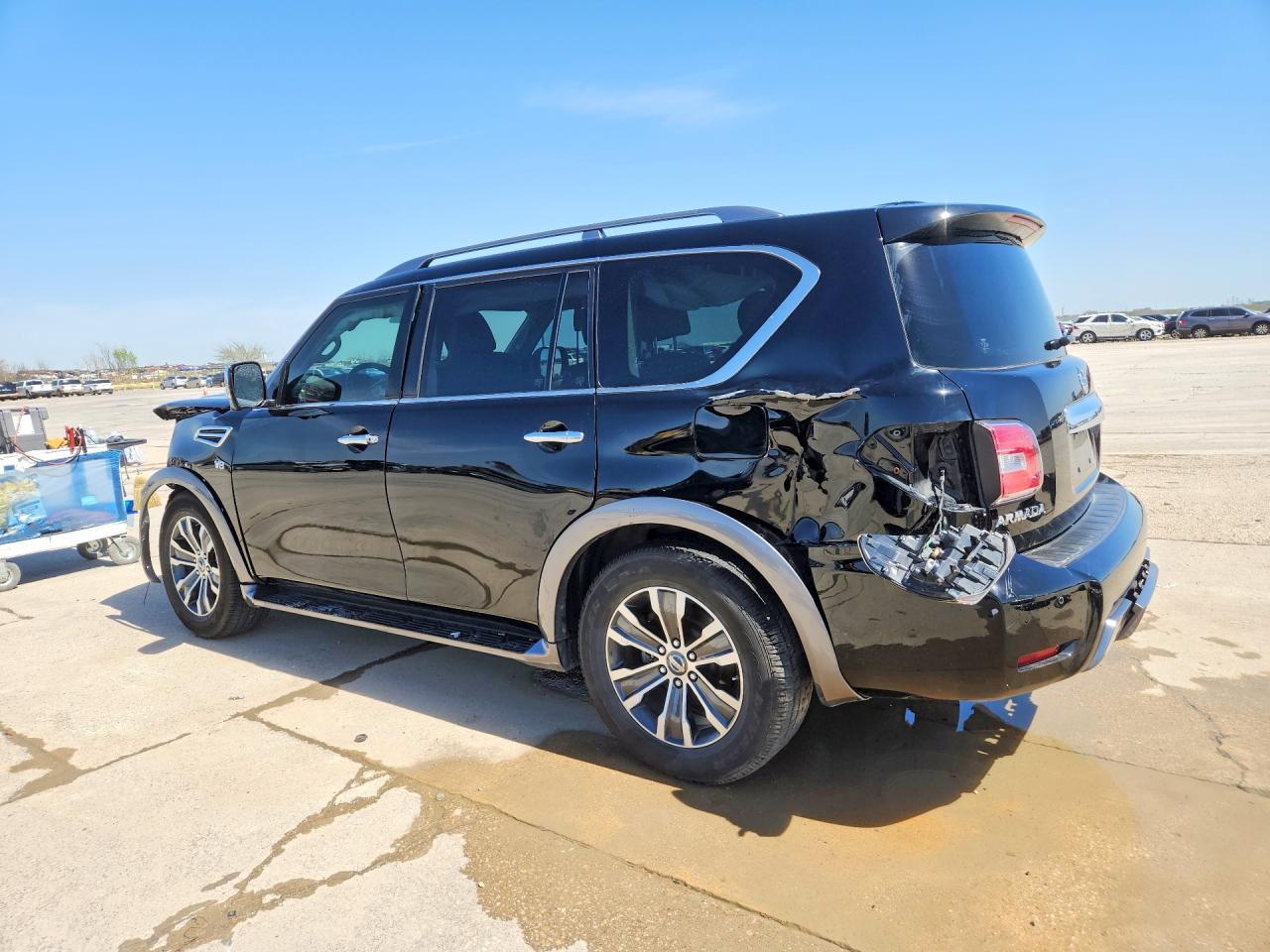 2019 Nissan Armada Sl - Image 2