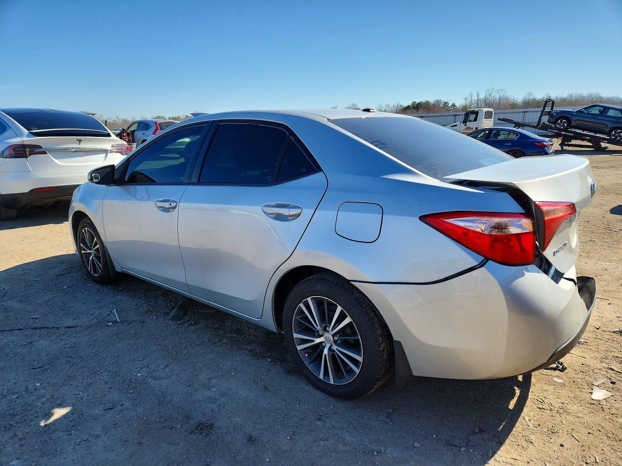 2018 Toyota Corolla - Image 2