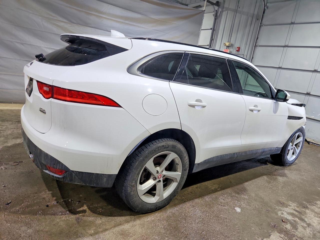 2018 Jaguar F-Pace - Image 3