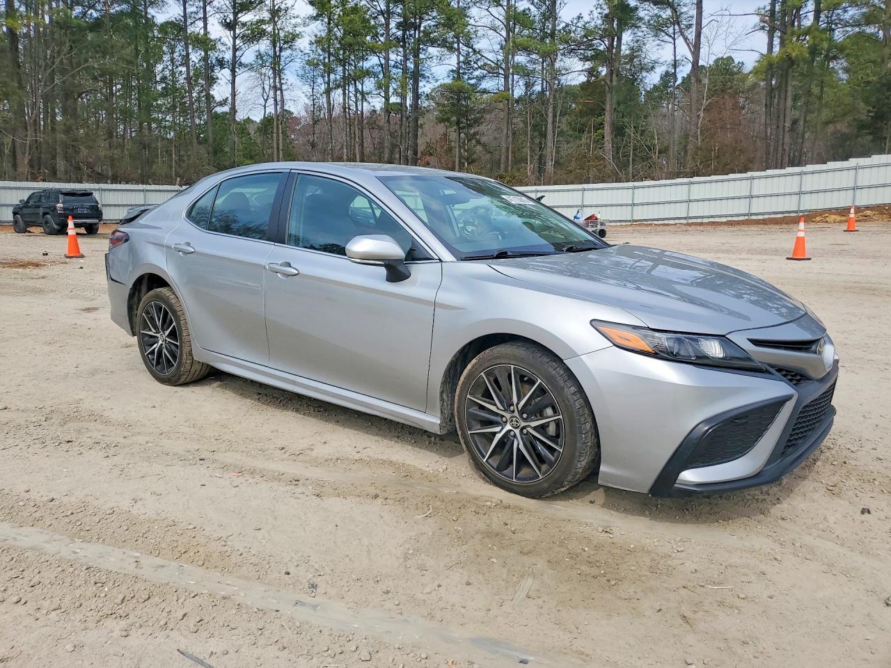 2023 Toyota Camry Se - Фото 4