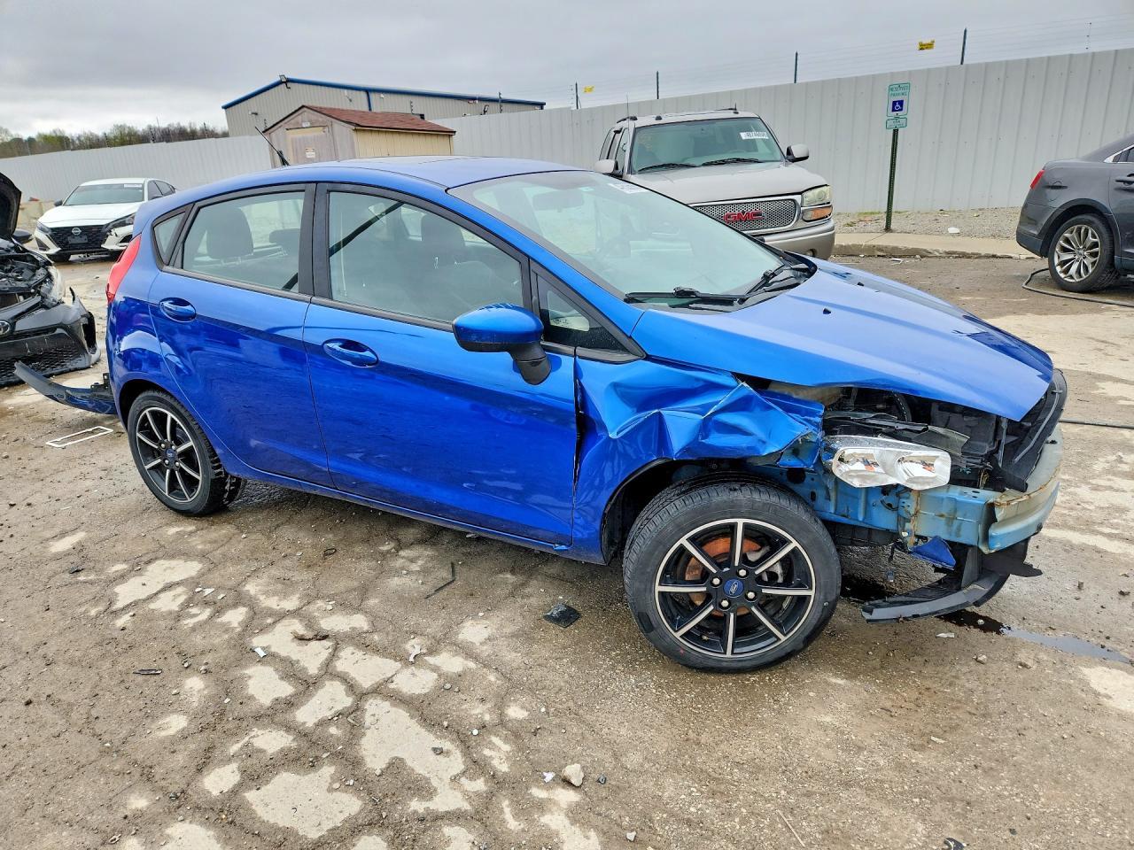 2019 Ford Fiesta Se - Фото 4