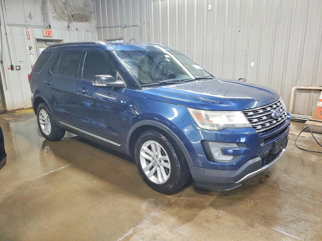 2016 Ford Explorer - Фото 4