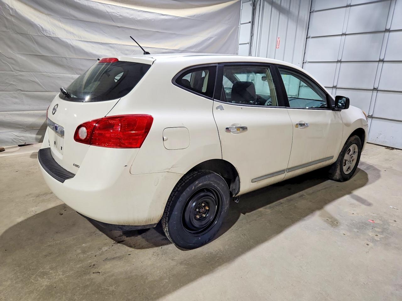 2014 Nissan Rogue Select S - Фото 3