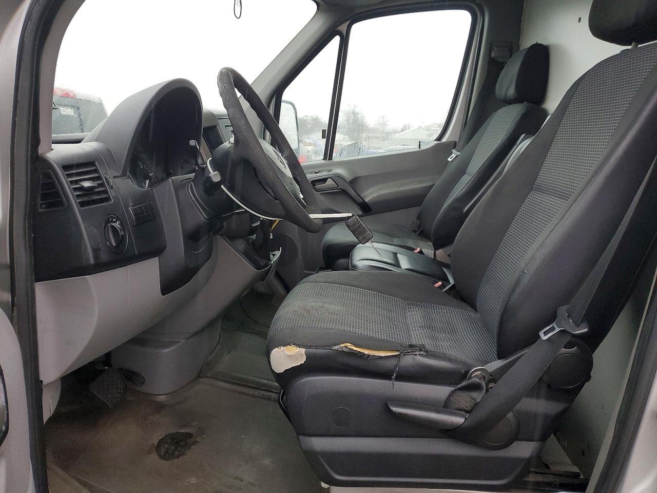 2010 Mercedes-Benz Sprinter 2500 - Image 7