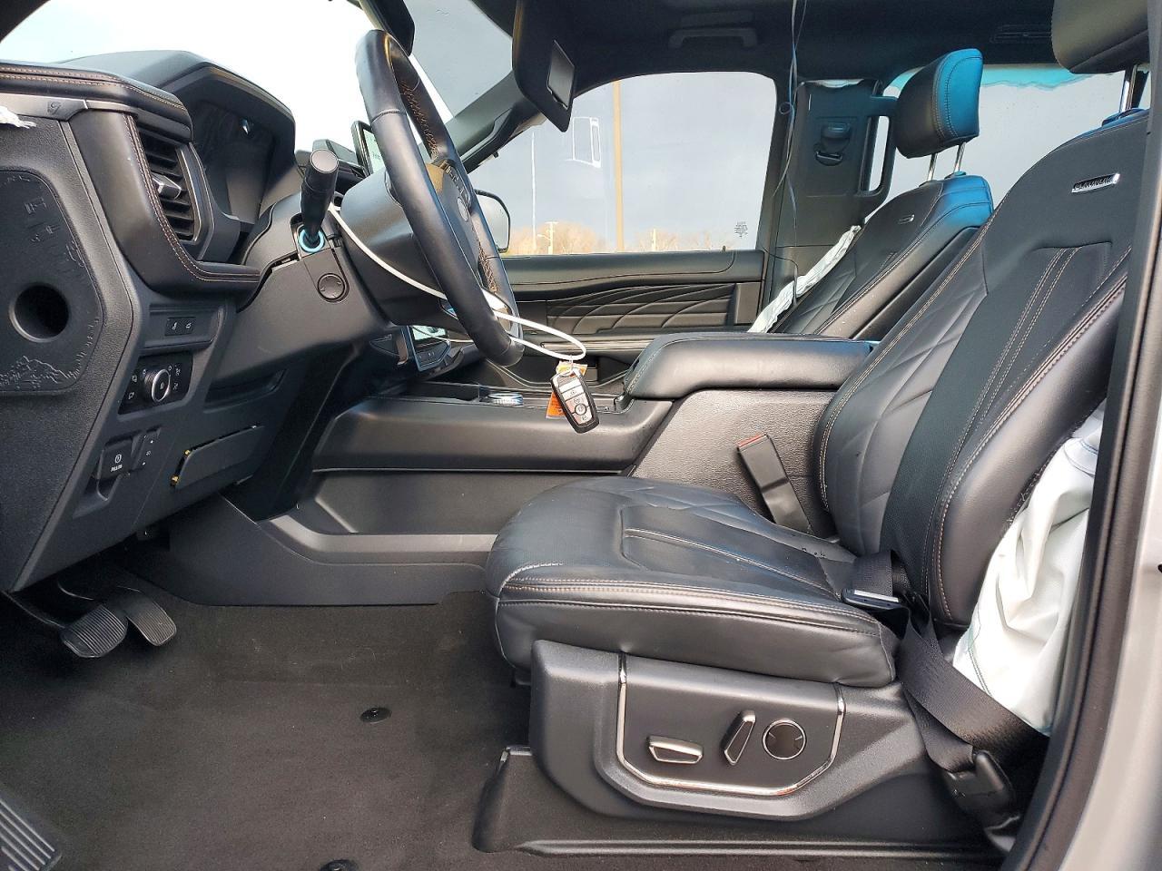 2024 Ford Expedition Platinum - Image 7