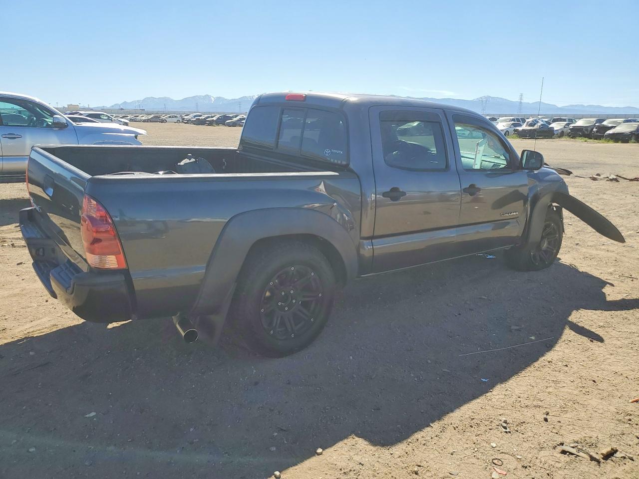 2015 Toyota Tacoma Base - Image 3