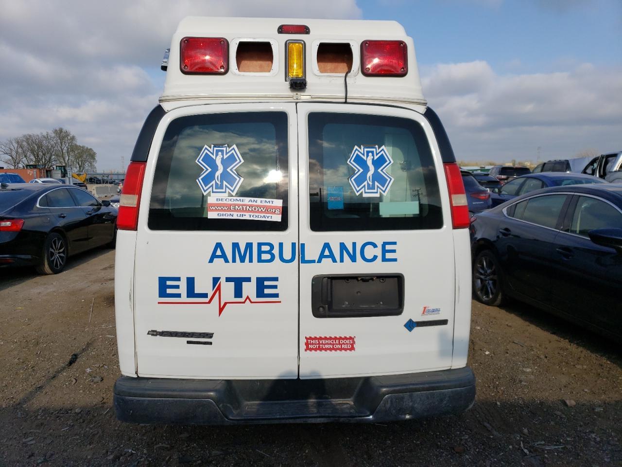 2014 Chevrolet Express G3500 - Фото 6
