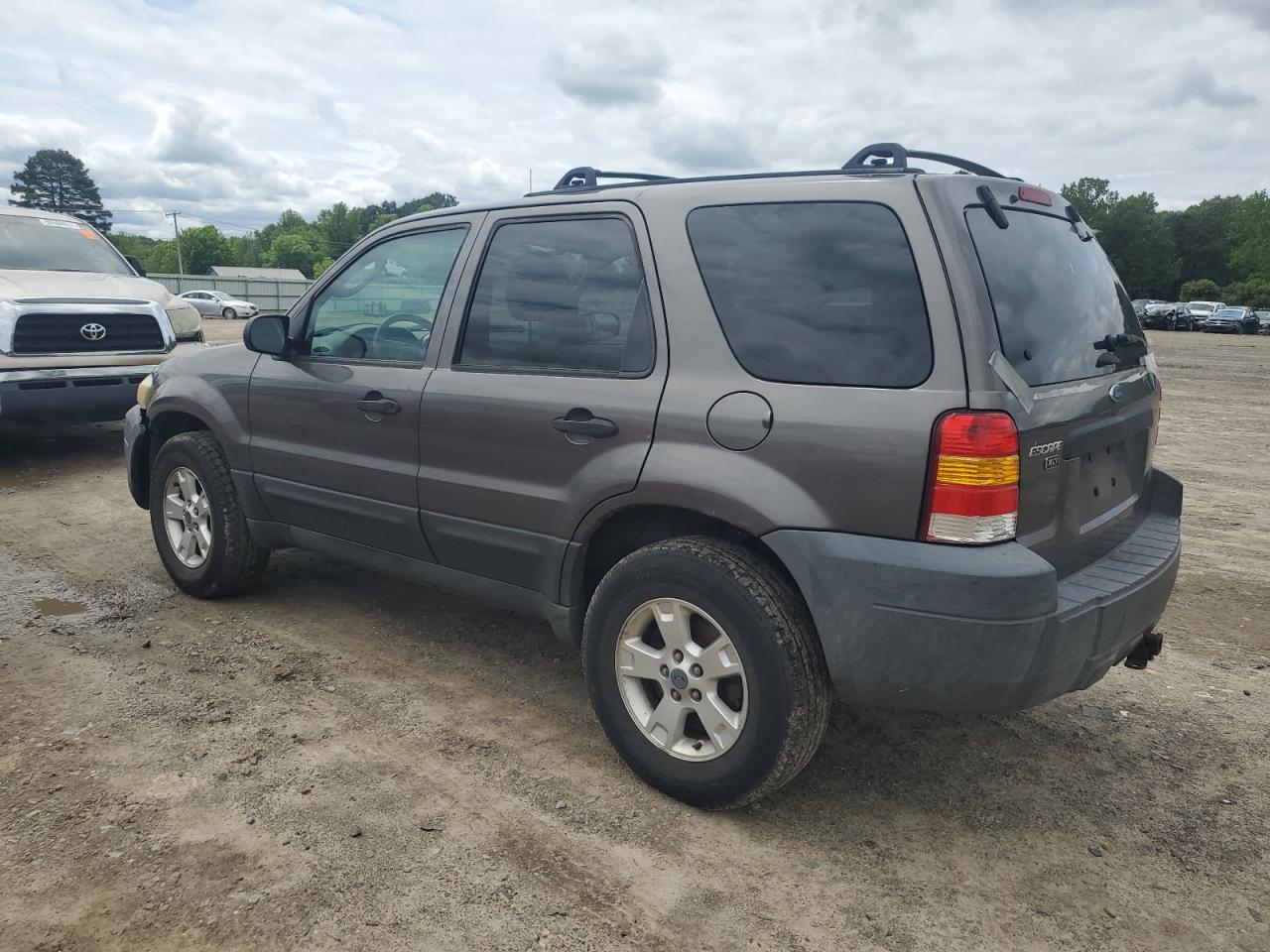 2005 Ford Escape Xlt - Фото 2