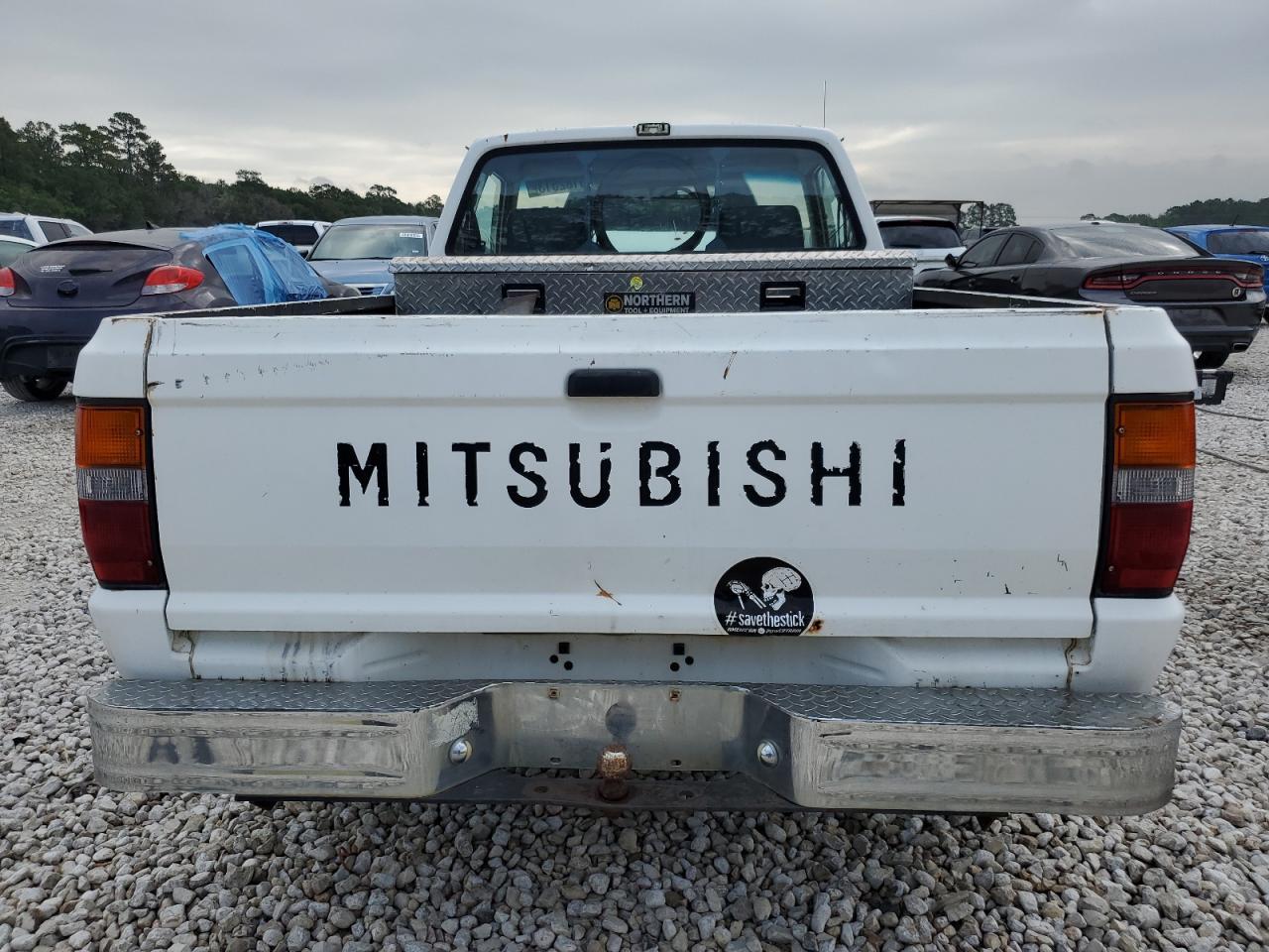 1992 Mitsubishi Mighty Max / S - Image 6